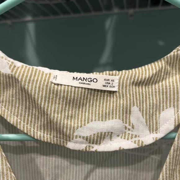 Floral Ruffle Sleeve Wrap Dress - Tan and White - Picture 5 of 6